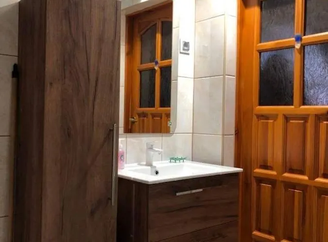 Nad Morzem U Kasi Apartment