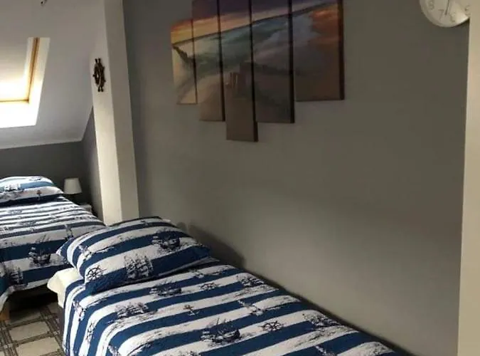 Nad Morzem U Kasi Apartment